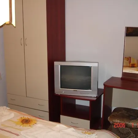 Gasthuis Lirik 3*