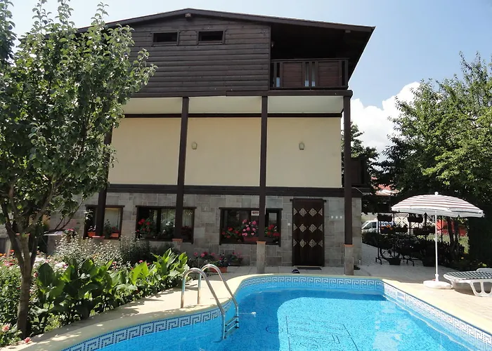 Guest house Lirik 3*